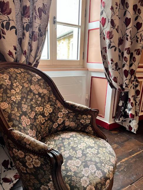 La Tour Cachee Bed & Breakfast Mortain-Bocage Dış mekan fotoğraf