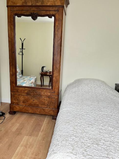 La Tour Cachee Bed & Breakfast Mortain-Bocage Dış mekan fotoğraf